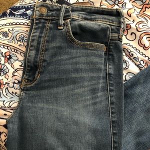 Hollister shape love jeans